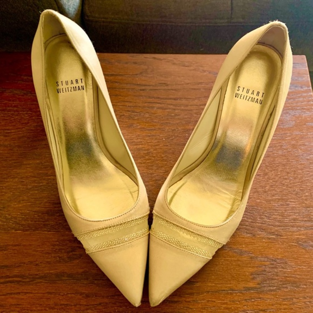 Stuart Weitzman gold 👠